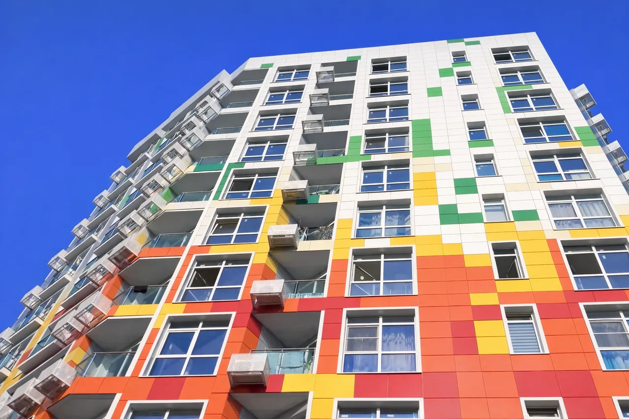 ЖК Маэстро в районе Светлана — похожий жилой комплекс, рейтинг 3.4