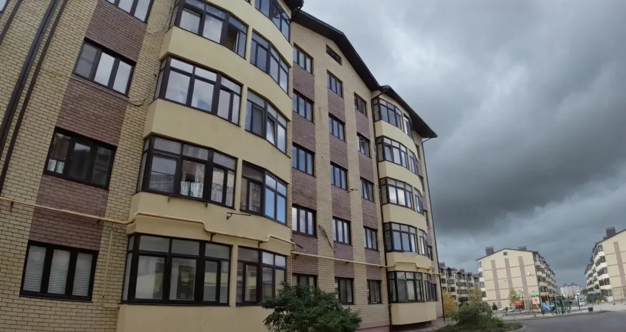 ЖК Спектр в районе 5 микрорайон — похожий жилой комплекс, рейтинг 3.8