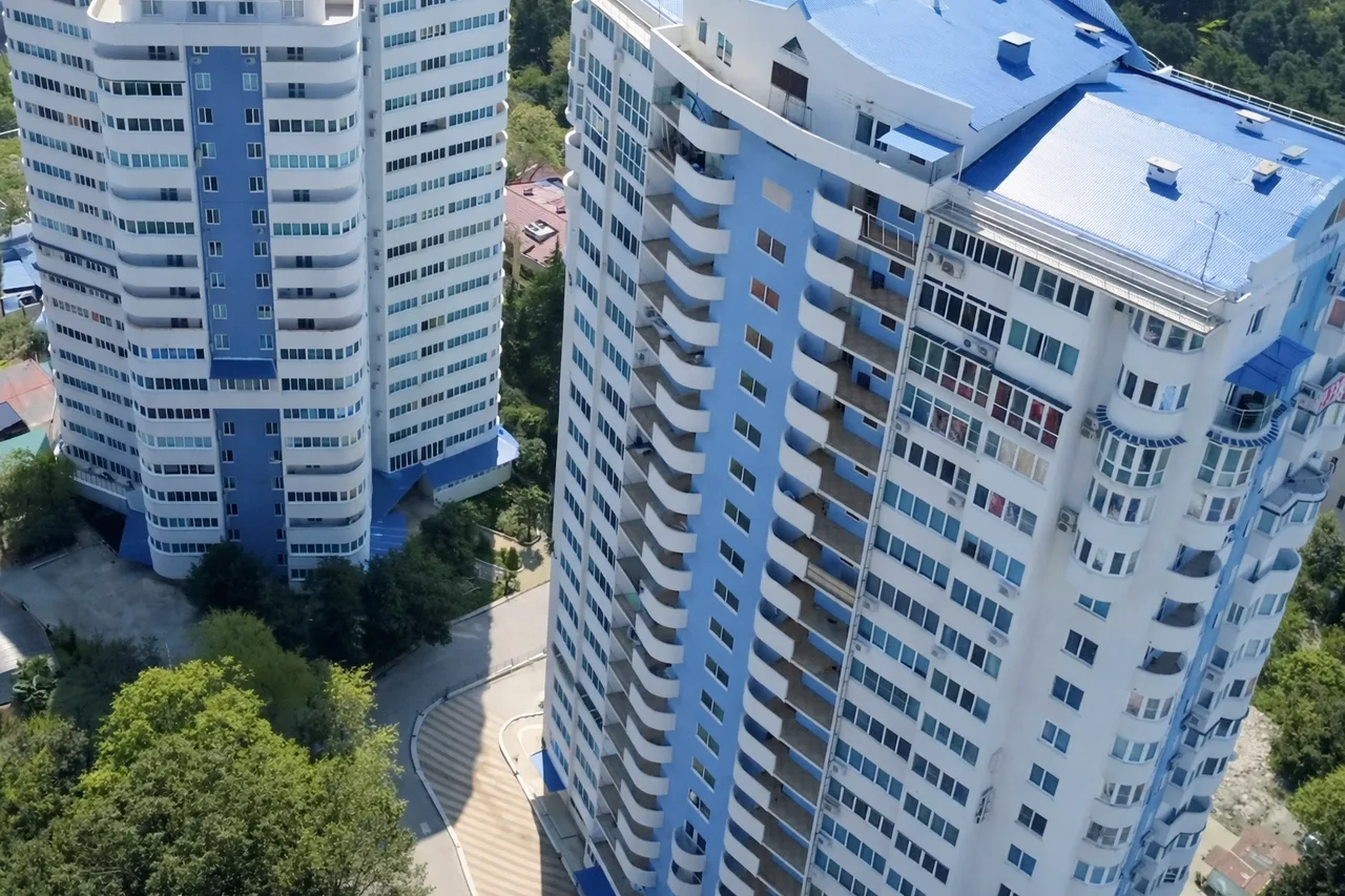 ЖК Бригантина-4 в районе Соболевка — похожий жилой комплекс, рейтинг 3.7